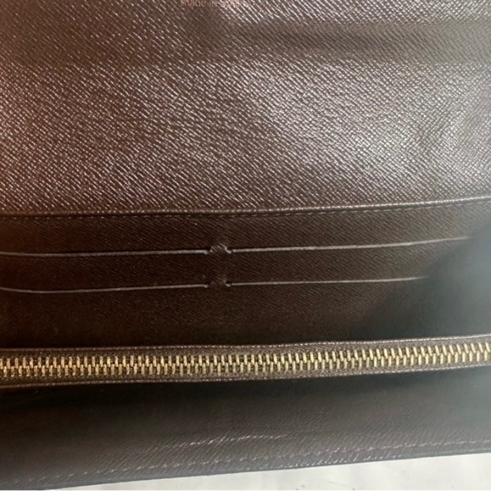 Authentic Louis Vuitton Sarah Wallet - Picture 4 of 10